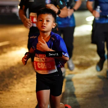Runner Photo 4394117