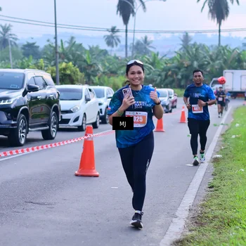 Runner Photo 4394160