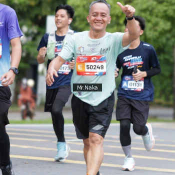 Runner Photo 43942