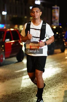 Runner Photo 4394223