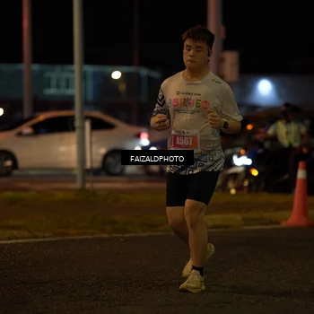 Runner Photo 4394373