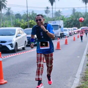 Runner Photo 4394375