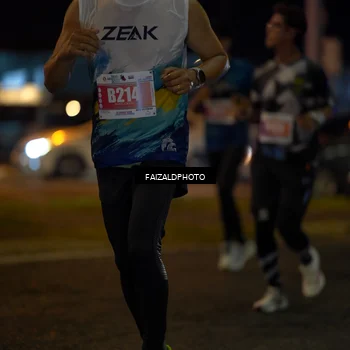 Runner Photo 4394390
