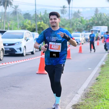 Runner Photo 4394697
