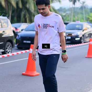 Runner Photo 4394922