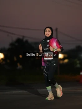 Runner Photo 4395115