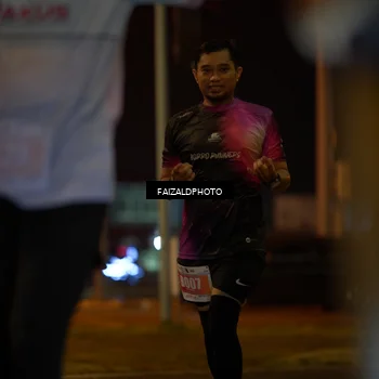 Runner Photo 4395120