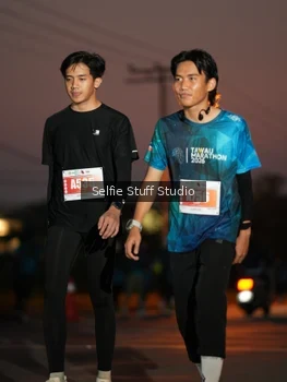Runner Photo 4395181