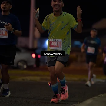 Runner Photo 4395275