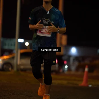 Runner Photo 4395427
