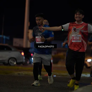Runner Photo 4395471