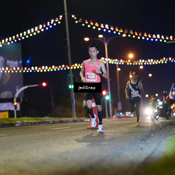Runner Photo 4395660