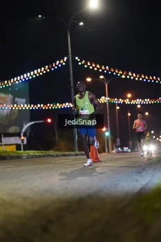 Runner Photo 4395665