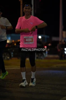 Runner Photo 4395815