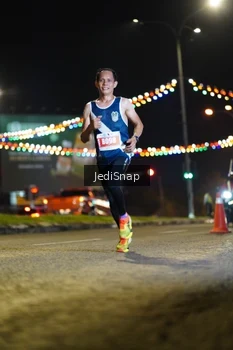 Runner Photo 4395911