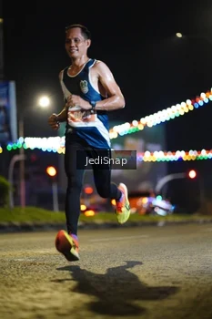 Runner Photo 4395945