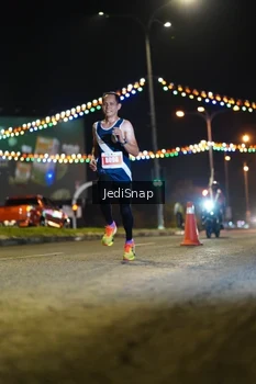 Runner Photo 4395972