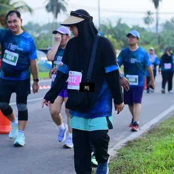 Runner Photo 4395990