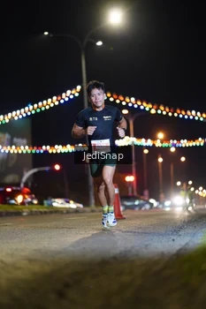 Runner Photo 4396037