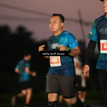 Runner Photo 4396070