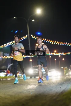 Runner Photo 4396216