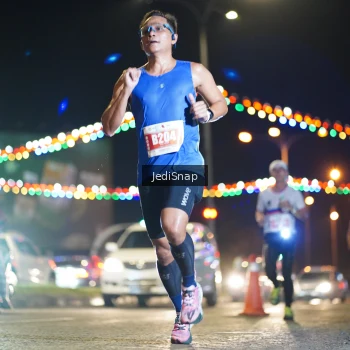 Runner Photo 4396274