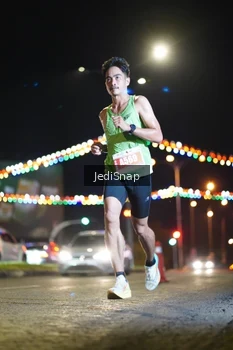 Runner Photo 4396365