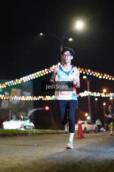 Runner Photo 4396395