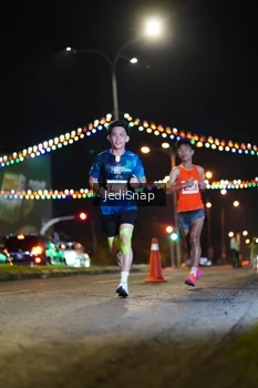 Runner Photo 4396440