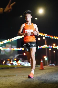 Runner Photo 4396445