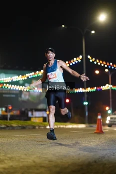 Runner Photo 4396530