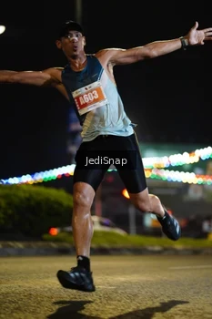Runner Photo 4396545