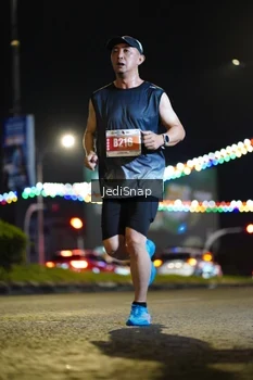 Runner Photo 4396590