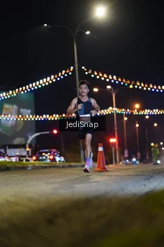 Runner Photo 4396600
