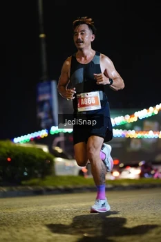 Runner Photo 4396644