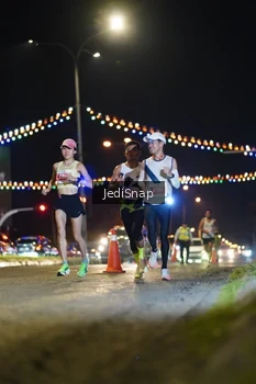 Runner Photo 4396681