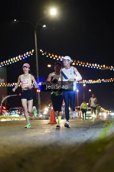 Runner Photo 4396687