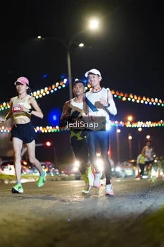 Runner Photo 4396692