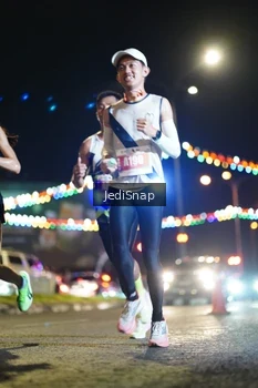 Runner Photo 4396717