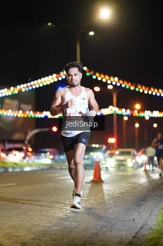Runner Photo 4396735