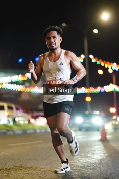 Runner Photo 4396744