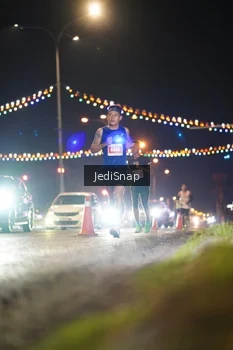 Runner Photo 4396750