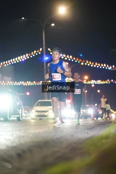 Runner Photo 4396755