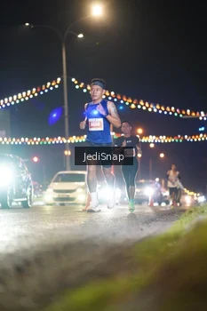Runner Photo 4396756
