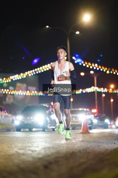 Runner Photo 4396792