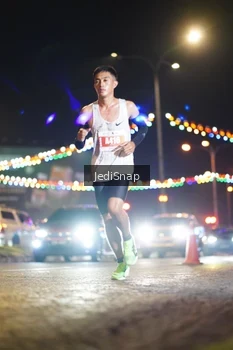 Runner Photo 4396798