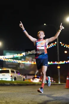Runner Photo 4396969
