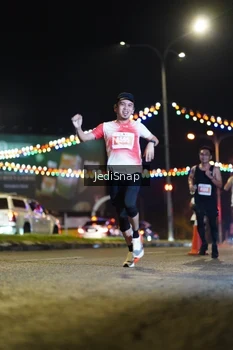 Runner Photo 4396999