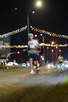 Runner Photo 4397065
