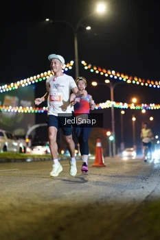 Runner Photo 4397079